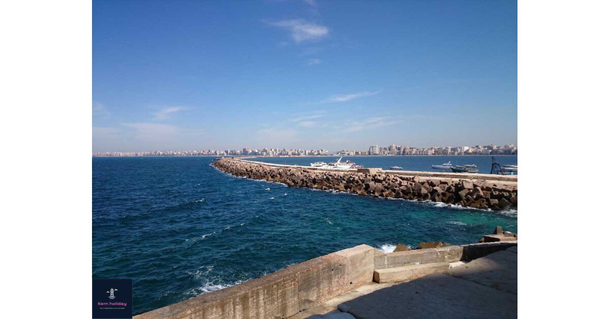 Dạo một vòng quanh thành phố lớn thứ hai của Ai Cập - Thành phố Alexandria