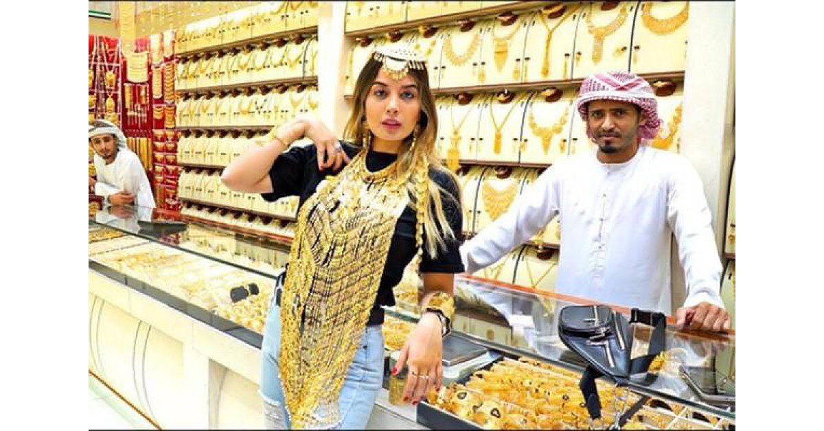 Chợ vàng Gold Souk - điểm thăm quan  nổi tiếng khi du lịch Dubai