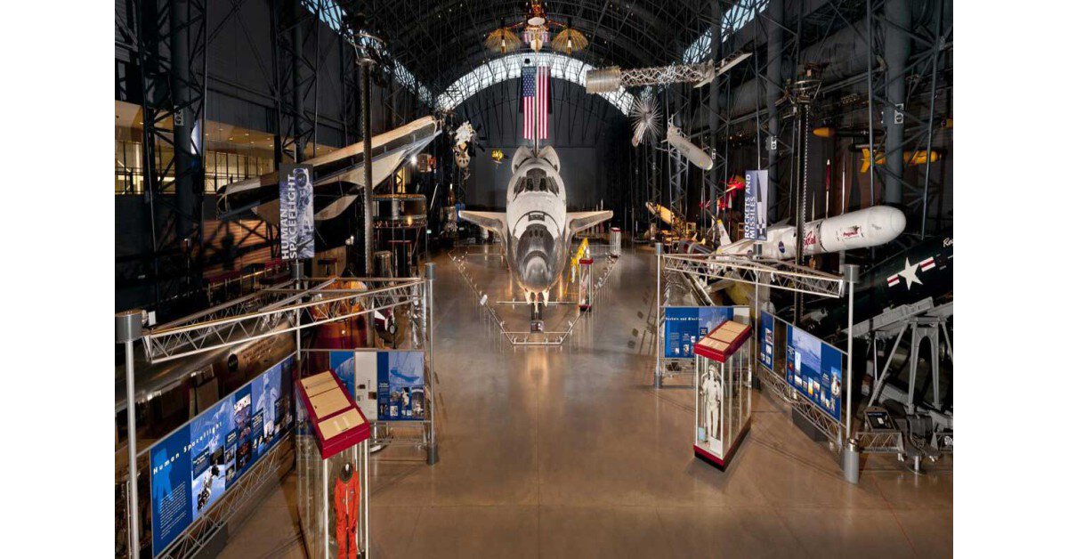 Khám phá Bảo tàng Hàng không và Không gian Hoa Kỳ