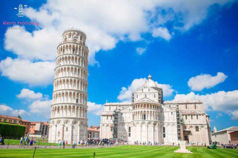 Công trình nổi tiếng thế giới Tháp nghiêng Pisa - Địa điểm du lịch bất ngờ nổi tiếng ở nước Ý