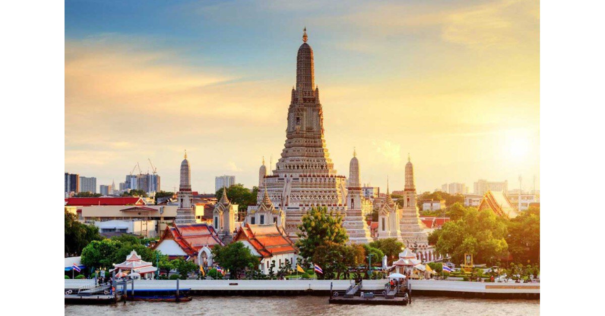 Vãn cảnh tại ngôi chùa Wat Arun Bangkok 