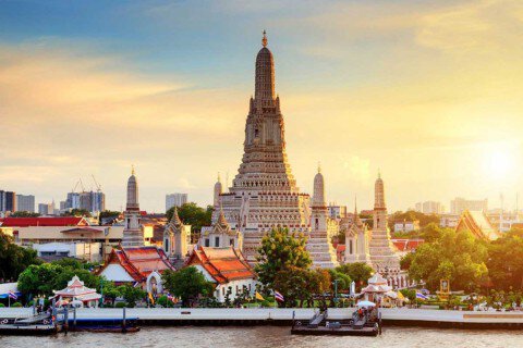 Vãn cảnh tại ngôi chùa Wat Arun Bangkok 
