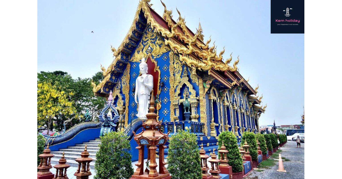 Khám phá vẻ đẹp “cực phẩm” của Chùa Xanh Wat Rong Suea Ten tại Chiang Rai