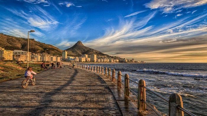 Sea Point - Thị trấn biển nổi tiếng Nam Phi